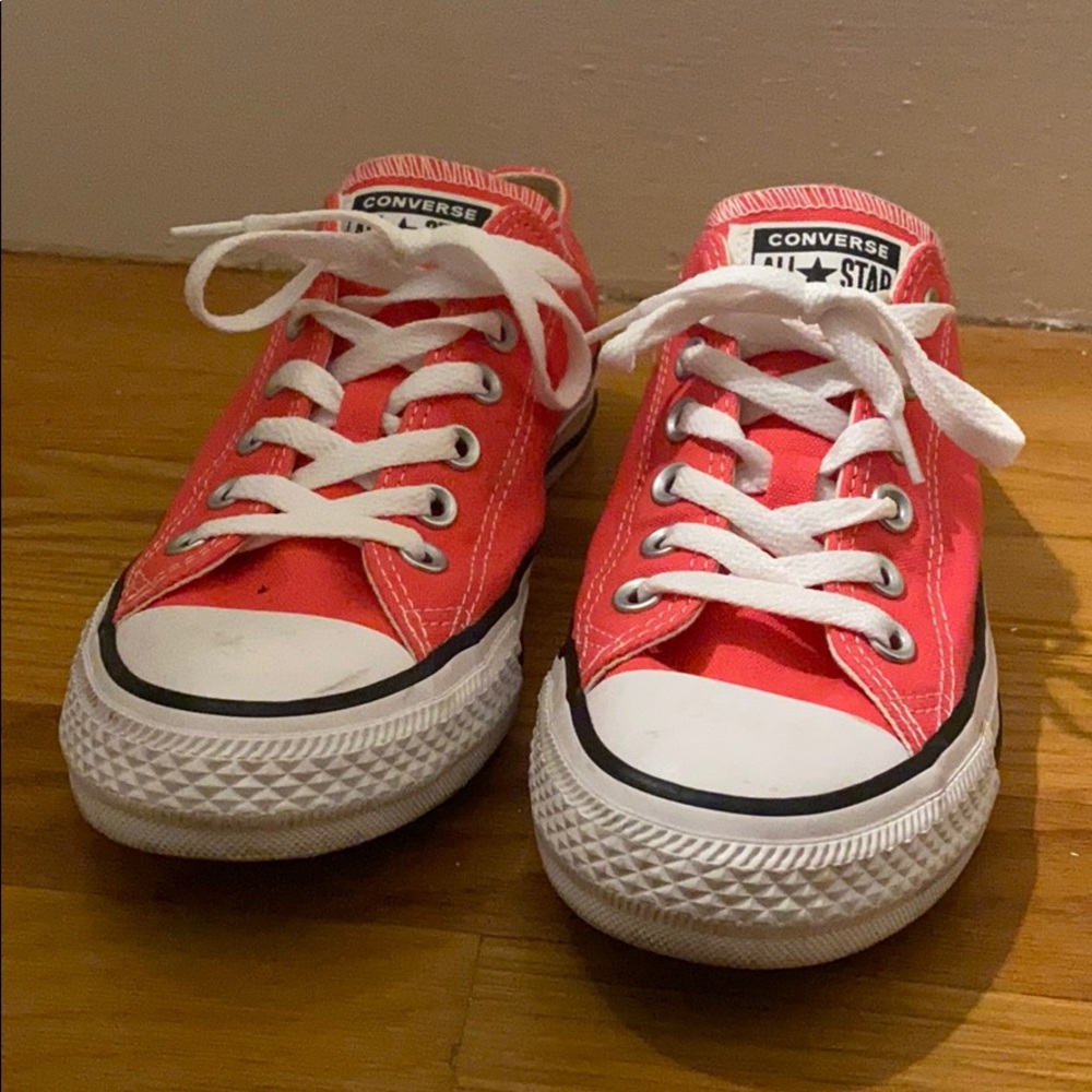 Pink converse - Picture 2 of 3